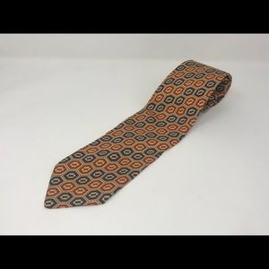 Vintage YvesSaint Laurent Men’s All Silk Tie. 57”